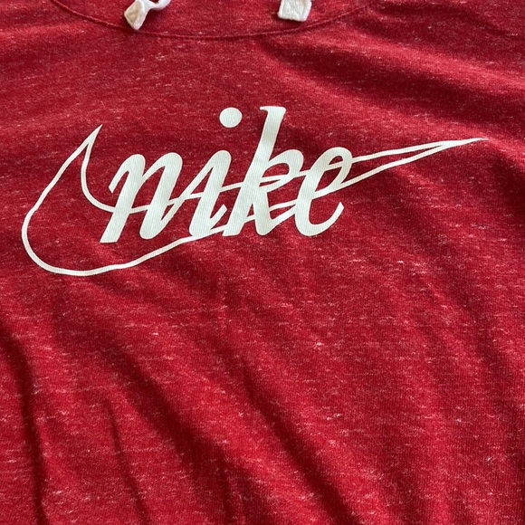 Red Nike hoodie NWOT - Picture 3 of 5